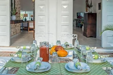 Villa Hospitality Expert Nianna Eden - 7Br Pools Beach Montego Bay