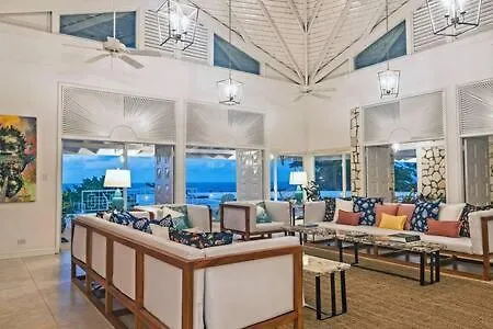 Hospitality Expert Nianna Eden - 7Br Pools Beach Montego Bay