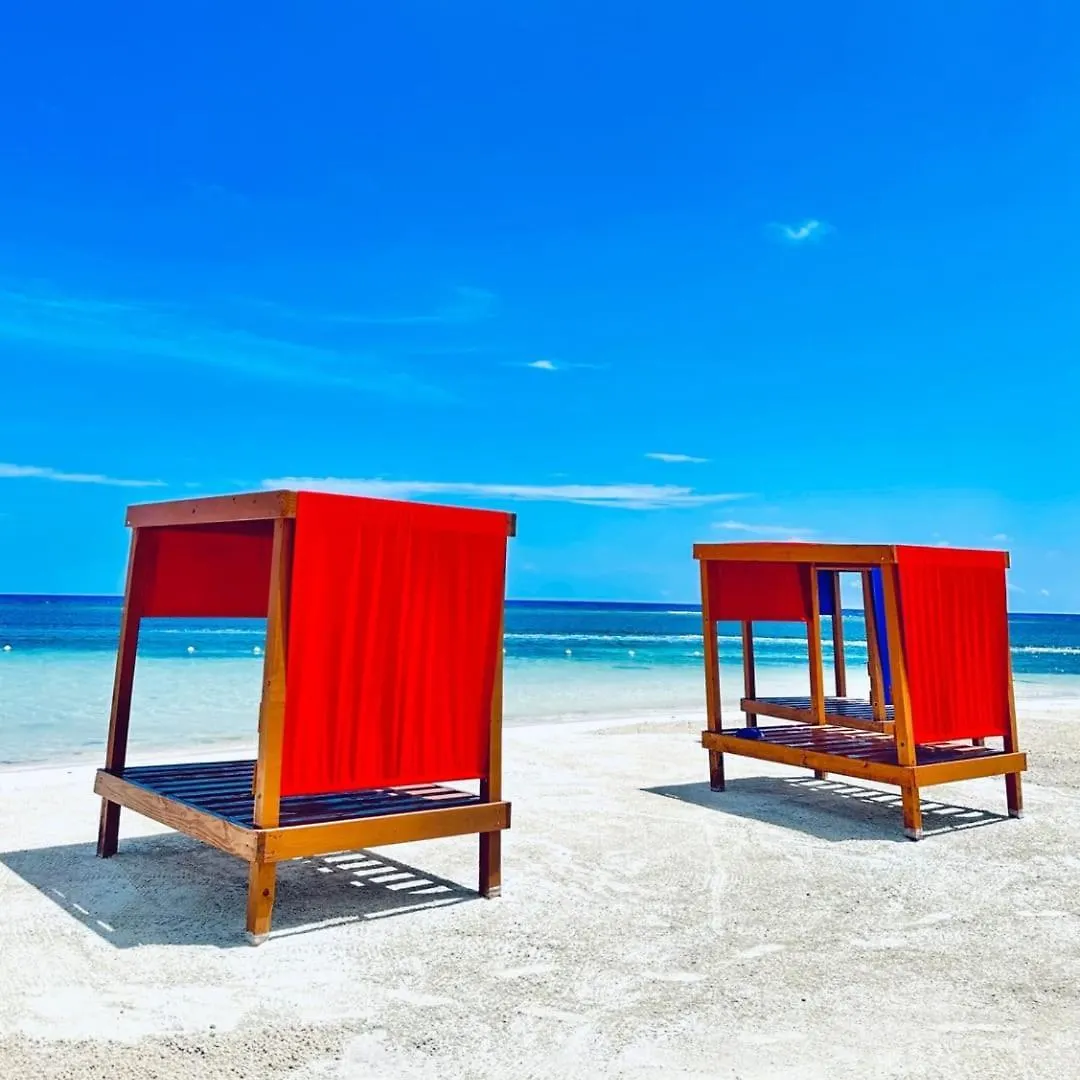 Hospitality Expert Nianna Eden - 7Br Pools Beach Montego Bay